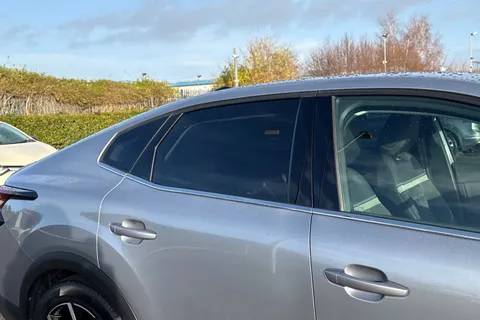 CX73UEC Citroën E-C4 X 50kWh Shine Plus Fastback Auto 4dr (7.4kW Charger) Thumbnail #35