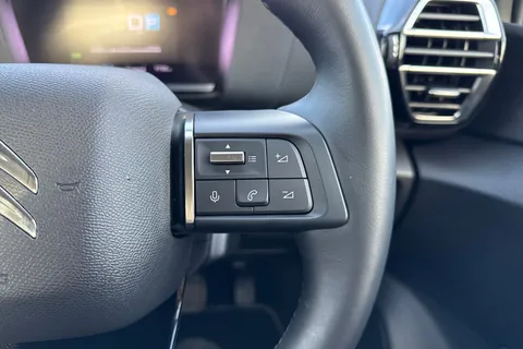 CX73UEC Citroën E-C4 X 50kWh Shine Plus Fastback Auto 4dr (7.4kW Charger) Thumbnail #39