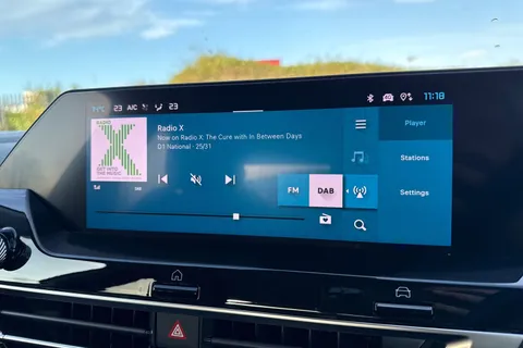 CX73UEC Citroën E-C4 X 50kWh Shine Plus Fastback Auto 4dr (7.4kW Charger) Thumbnail #46