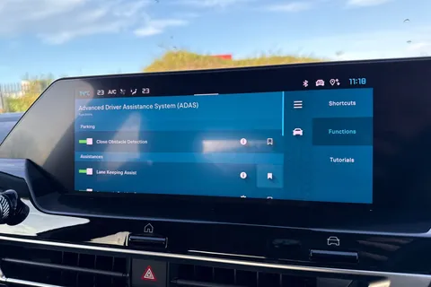 CX73UEC Citroën E-C4 X 50kWh Shine Plus Fastback Auto 4dr (7.4kW Charger) Thumbnail #52