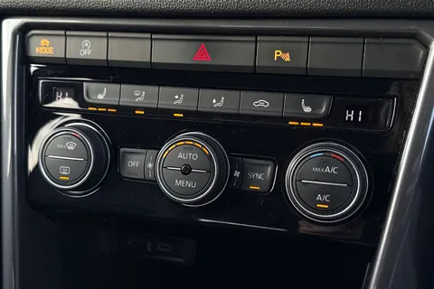 ML21OXG Volkswagen T-Roc 1.5 TSI EVO R-Line 5dr Thumbnail #18