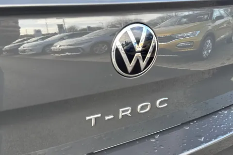 ML21OXG Volkswagen T-Roc 1.5 TSI EVO R-Line 5dr Thumbnail #24