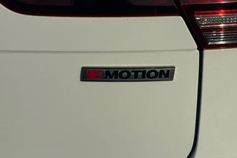 YD20DXX Volkswagen Tiguan 2.0 TDi 150 R-Line Tech 5dr **HEADS UP DISPLAY** Thumbnail #25