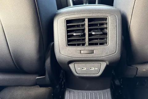 ML21OXG Volkswagen T-Roc 1.5 TSI EVO R-Line 5dr Thumbnail #29