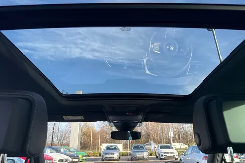 YD20DXX Volkswagen Tiguan 2.0 TDi 150 R-Line Tech 5dr **HEADS UP DISPLAY** Thumbnail #33