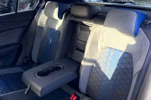 KN25FCC Volkswagen Golf 2.0 TSI 333 R Black Edition 4Motion 5dr DSG | Pan Roof | Area View Camera Thumbnail #18