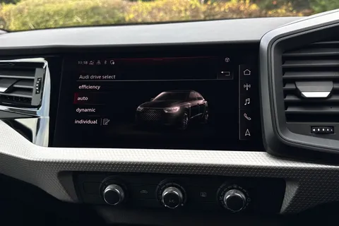 DN25HRA Audi A1 S line 30 TFSI  116 PS S tronic Thumbnail #29