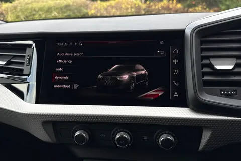 DN25HRA Audi A1 S line 30 TFSI  116 PS S tronic Thumbnail #30