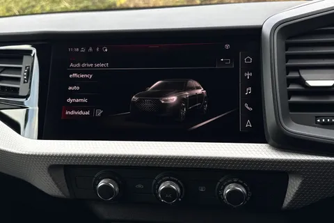 DN25HRA Audi A1 S line 30 TFSI  116 PS S tronic Thumbnail #31