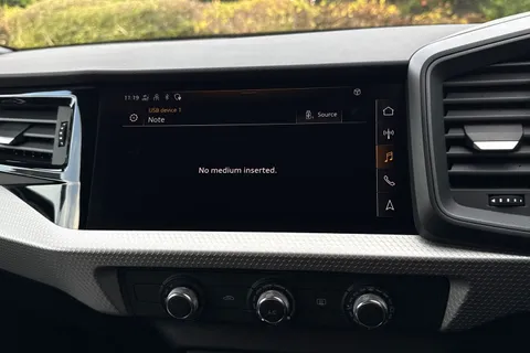 DN25HRA Audi A1 S line 30 TFSI  116 PS S tronic Thumbnail #38