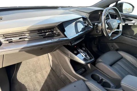 WP23UUA Audi Q4 e-tron Q4  Edition 1 50 e-tron quattro 220,00 kW Thumbnail #8