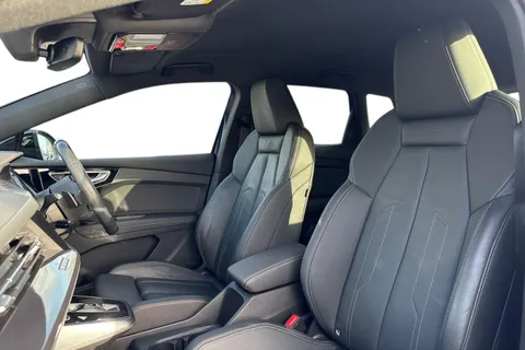 WP23UUA Audi Q4 e-tron Q4  Edition 1 50 e-tron quattro 220,00 kW Thumbnail #10