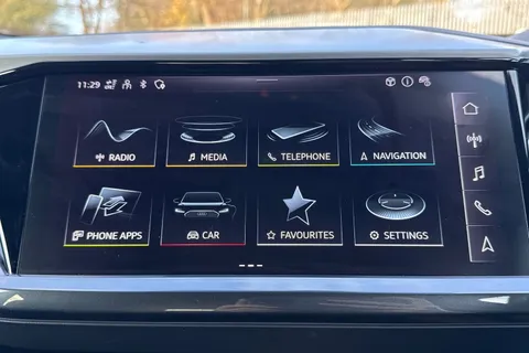 WP23UUA Audi Q4 e-tron Q4  Edition 1 50 e-tron quattro 220,00 kW Thumbnail #11