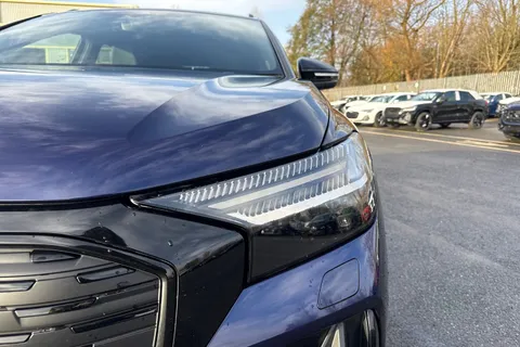 WP23UUA Audi Q4 e-tron Q4  Edition 1 50 e-tron quattro 220,00 kW Thumbnail #24