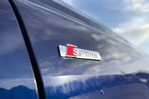 WP23UUA Audi Q4 e-tron Q4  Edition 1 50 e-tron quattro 220,00 kW Thumbnail #29