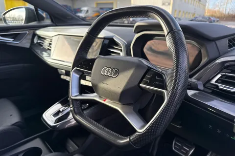 WP23UUA Audi Q4 e-tron Q4  Edition 1 50 e-tron quattro 220,00 kW Thumbnail #46