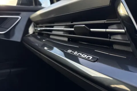 WP23UUA Audi Q4 e-tron Q4  Edition 1 50 e-tron quattro 220,00 kW Thumbnail #48