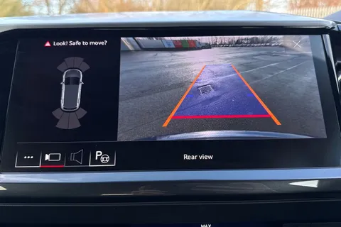 WP23UUA Audi Q4 e-tron Q4  Edition 1 50 e-tron quattro 220,00 kW Thumbnail #56