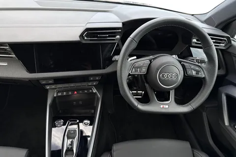 KM25HMC Audi A3 Black Edition 35 TFSI  150 PS S tronic Thumbnail #12