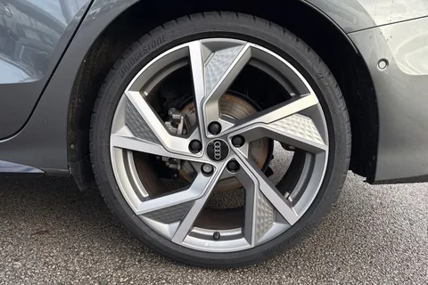 KM25HMC Audi A3 Black Edition 35 TFSI  150 PS S tronic Thumbnail #22