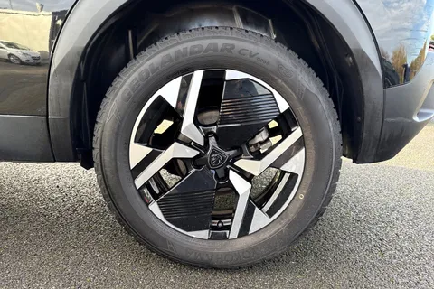 DC73LWV PEUGEOT 2008 1.2 PureTech GT EAT Euro 6 (s/s) 5dr Thumbnail #22