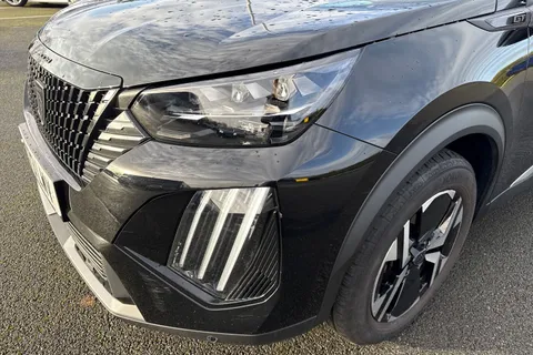 DC73LWV PEUGEOT 2008 1.2 PureTech GT EAT Euro 6 (s/s) 5dr Thumbnail #25