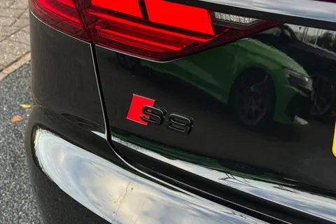 RK73LDD Audi S8 Black Edition TFSI 571 PS tiptronic Thumbnail #27