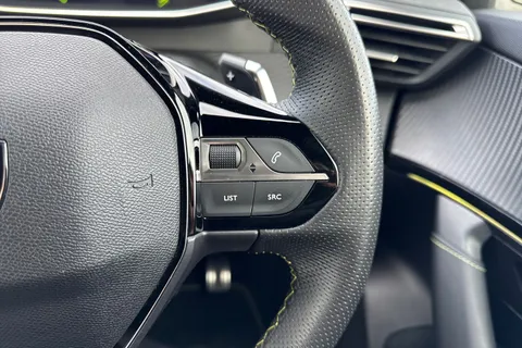 DC73LWV PEUGEOT 2008 1.2 PureTech GT EAT Euro 6 (s/s) 5dr Thumbnail #39