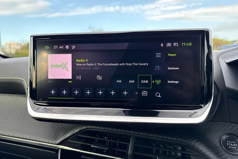 DC73LWV PEUGEOT 2008 1.2 PureTech GT EAT Euro 6 (s/s) 5dr Thumbnail #43