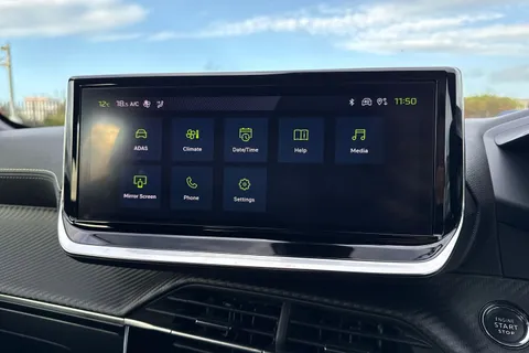 DC73LWV PEUGEOT 2008 1.2 PureTech GT EAT Euro 6 (s/s) 5dr Thumbnail #50