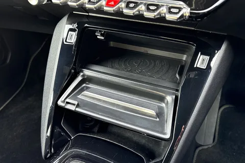 DC73LWV PEUGEOT 2008 1.2 PureTech GT EAT Euro 6 (s/s) 5dr Thumbnail #55