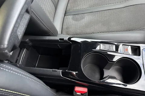 DC73LWV PEUGEOT 2008 1.2 PureTech GT EAT Euro 6 (s/s) 5dr Thumbnail #58