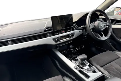 DA20EMF Audi A4 2.0 TFSI 35 S line S Tronic Euro 6 (s/s) 4dr Thumbnail #8