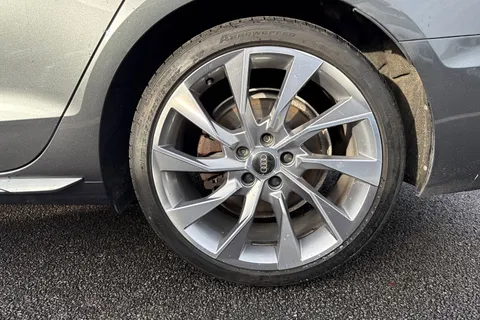 DA20EMF Audi A4 2.0 TFSI 35 S line S Tronic Euro 6 (s/s) 4dr Thumbnail #22