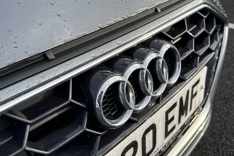 DA20EMF Audi A4 2.0 TFSI 35 S line S Tronic Euro 6 (s/s) 4dr Thumbnail #24