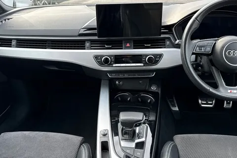 DA20EMF Audi A4 2.0 TFSI 35 S line S Tronic Euro 6 (s/s) 4dr Thumbnail #32