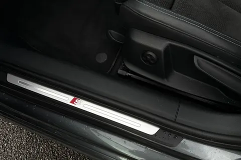 DA20EMF Audi A4 2.0 TFSI 35 S line S Tronic Euro 6 (s/s) 4dr Thumbnail #35