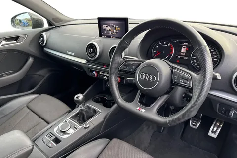 GX69XFY Audi A3 1.0 TFSI 30 Black Edition Sportback Euro 6 (s/s) 5dr Thumbnail #13