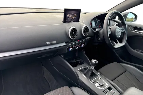 GX69XFY Audi A3 1.0 TFSI 30 Black Edition Sportback Euro 6 (s/s) 5dr Thumbnail #14