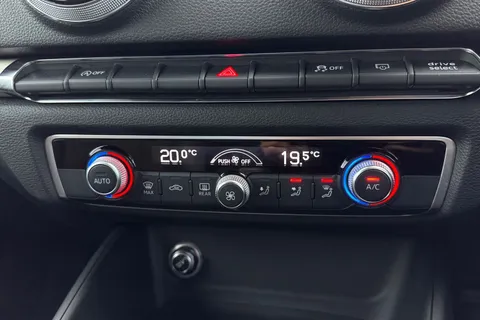 GX69XFY Audi A3 1.0 TFSI 30 Black Edition Sportback Euro 6 (s/s) 5dr Thumbnail #21