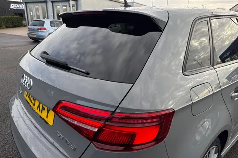 GX69XFY Audi A3 1.0 TFSI 30 Black Edition Sportback Euro 6 (s/s) 5dr Thumbnail #31