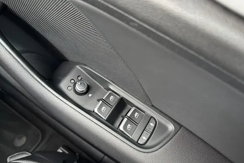 GX69XFY Audi A3 1.0 TFSI 30 Black Edition Sportback Euro 6 (s/s) 5dr Thumbnail #43