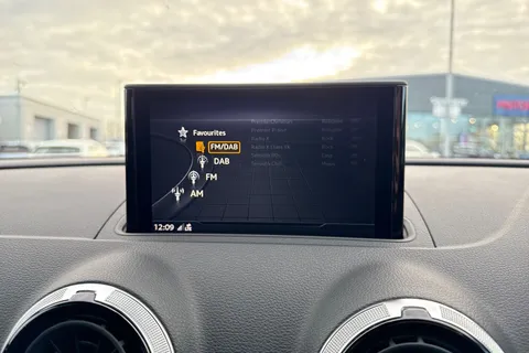 GX69XFY Audi A3 1.0 TFSI 30 Black Edition Sportback Euro 6 (s/s) 5dr Thumbnail #47