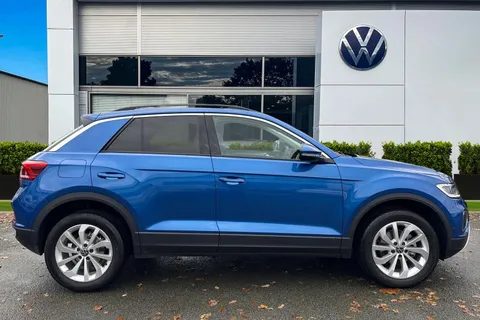 AP25FFA Volkswagen T-Roc 1.5 TSI Match 5dr DSG | Rear Camera | App Connect Thumbnail #3