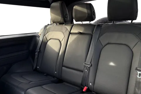 4 of 48 for Land Rover Defender 90 3.0 D300 X-Dynamic HSE 3dr