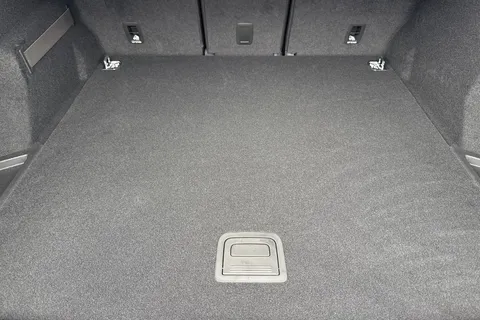 DF75PZD Audi Q5 2.0 TDI Edition 1 S Tronic quattro Euro 6 (s/s) 5dr Thumbnail #6