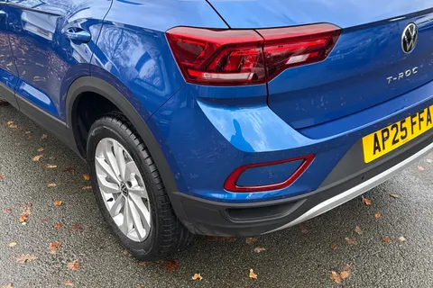 AP25FFA Volkswagen T-Roc 1.5 TSI Match 5dr DSG | Rear Camera | App Connect Thumbnail #7