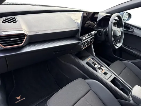 KP25JPU CUPRA Leon 1.5 eTSI 150 V1 5dr DSG Thumbnail #8