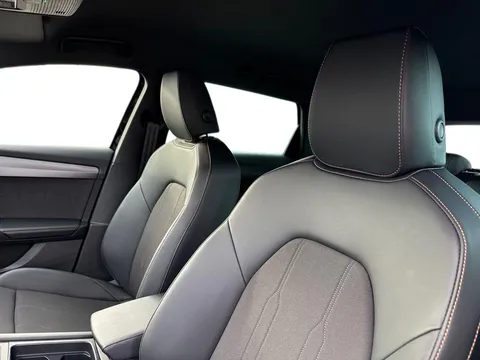 KP25JPU CUPRA Leon 1.5 eTSI 150 V1 5dr DSG Thumbnail #10