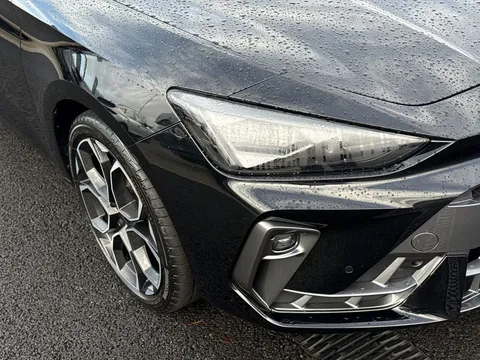 KP25JPU CUPRA Leon 1.5 eTSI 150 V1 5dr DSG Thumbnail #16